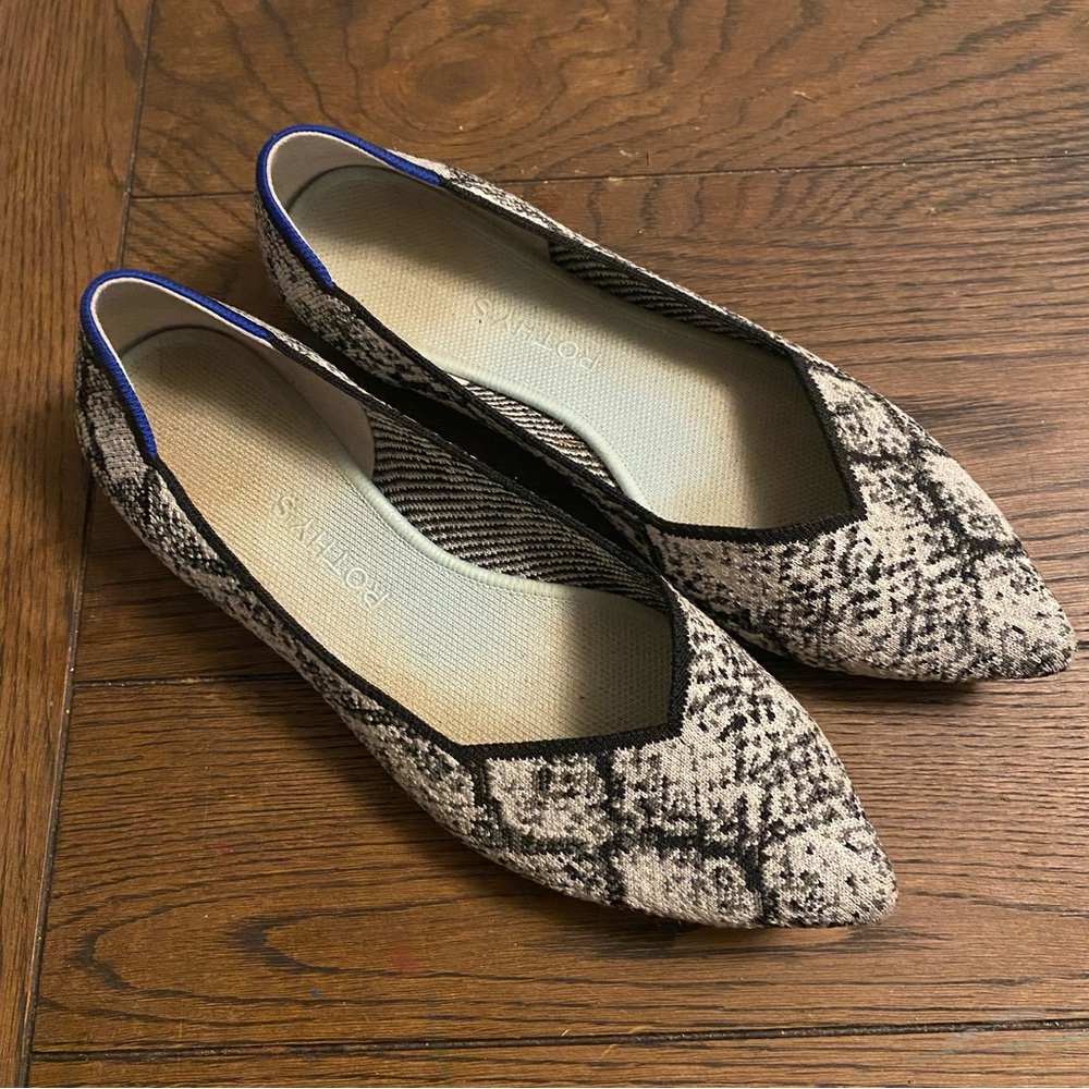 Rothy's Black and grey snake print point toe Flats size 11